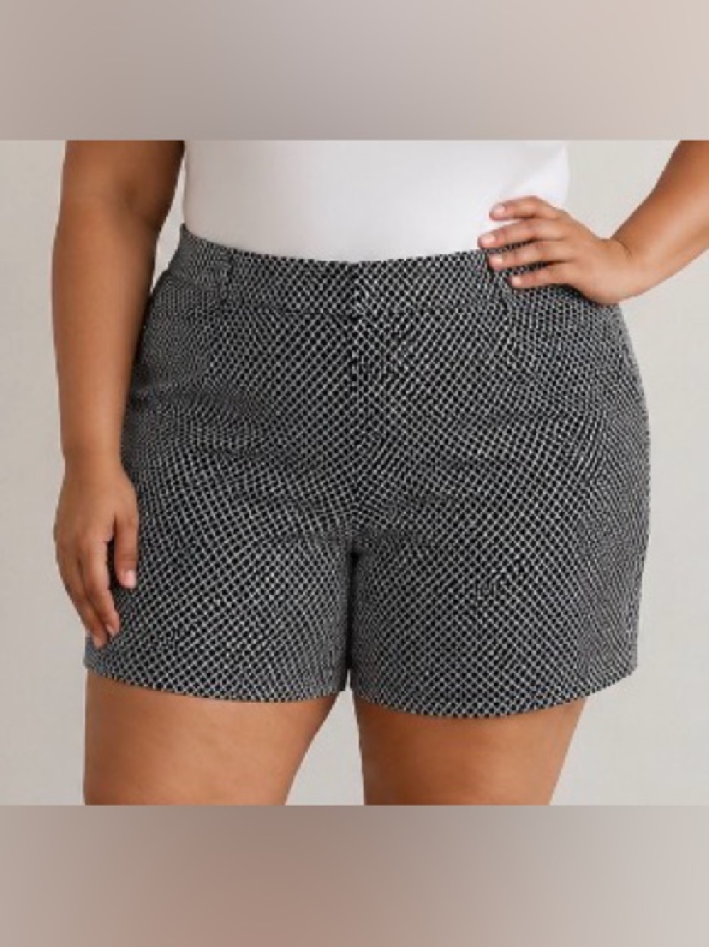CYNTHIA ROWLEY Black and White Patterned Classic Shorts Size 18W